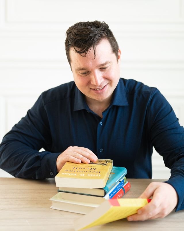 Adam Adivi.